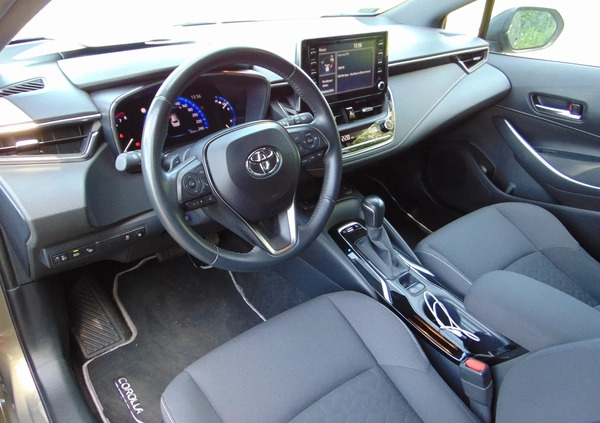 Toyota Corolla cena 104800 przebieg: 38400, rok produkcji 2019 z Krotoszyn małe 529